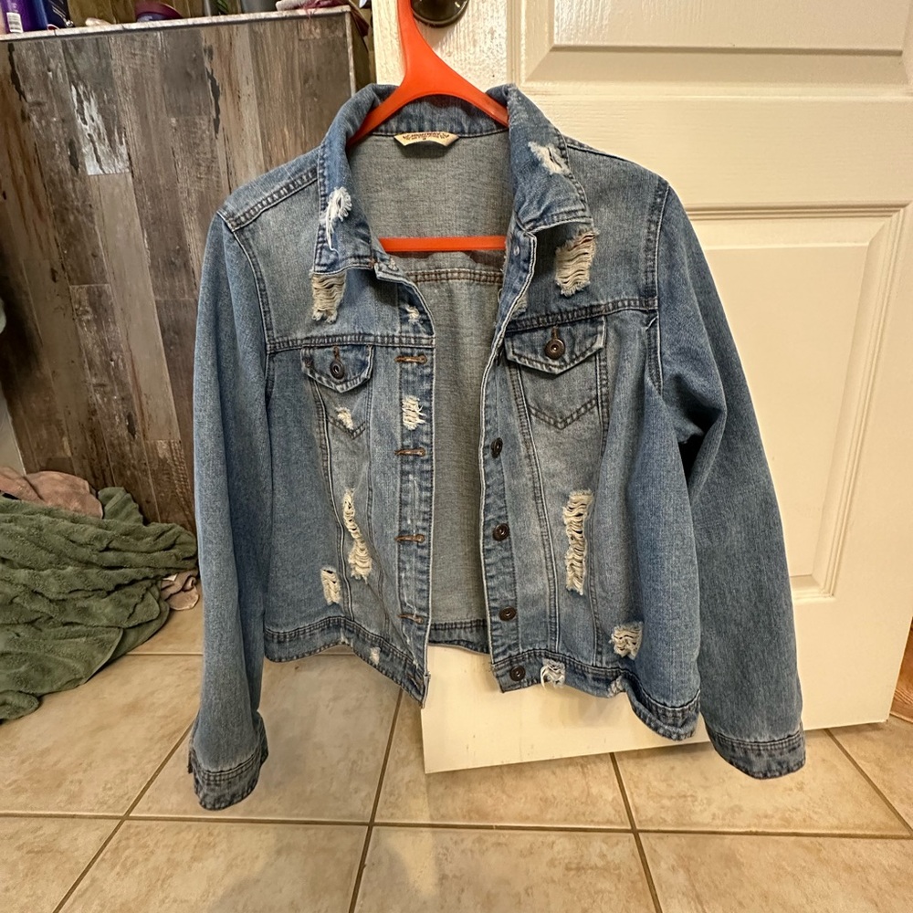 Jean Jacket “destroyed” finish
